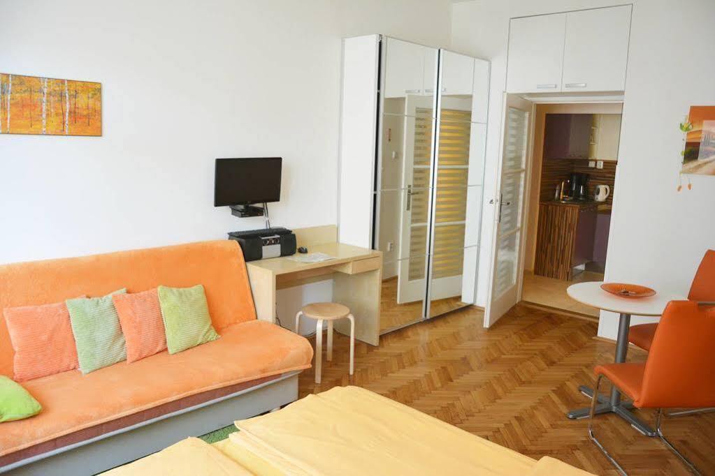 Apartmany Machek Πράγα Εξωτερικό φωτογραφία